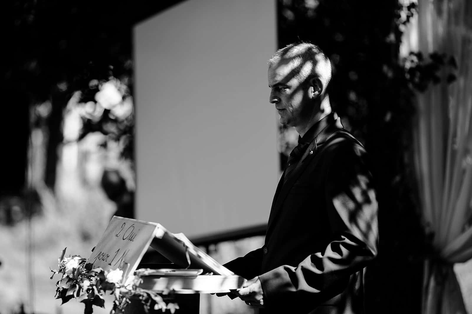 photographe de mariage Saint Etienne émotion joie bonheur cérémonie laique mariage champêtre