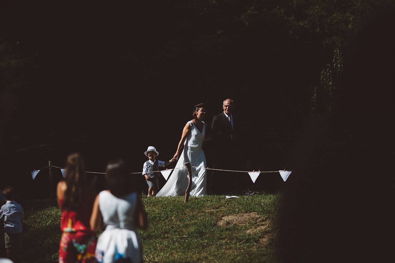 photographe de mariage Saint Etienne émotion joie bonheur cérémonie laique mariage champêtre