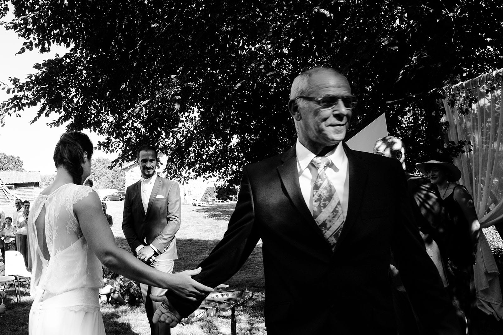 photographe de mariage Saint Etienne émotion joie bonheur cérémonie laique mariage champêtre