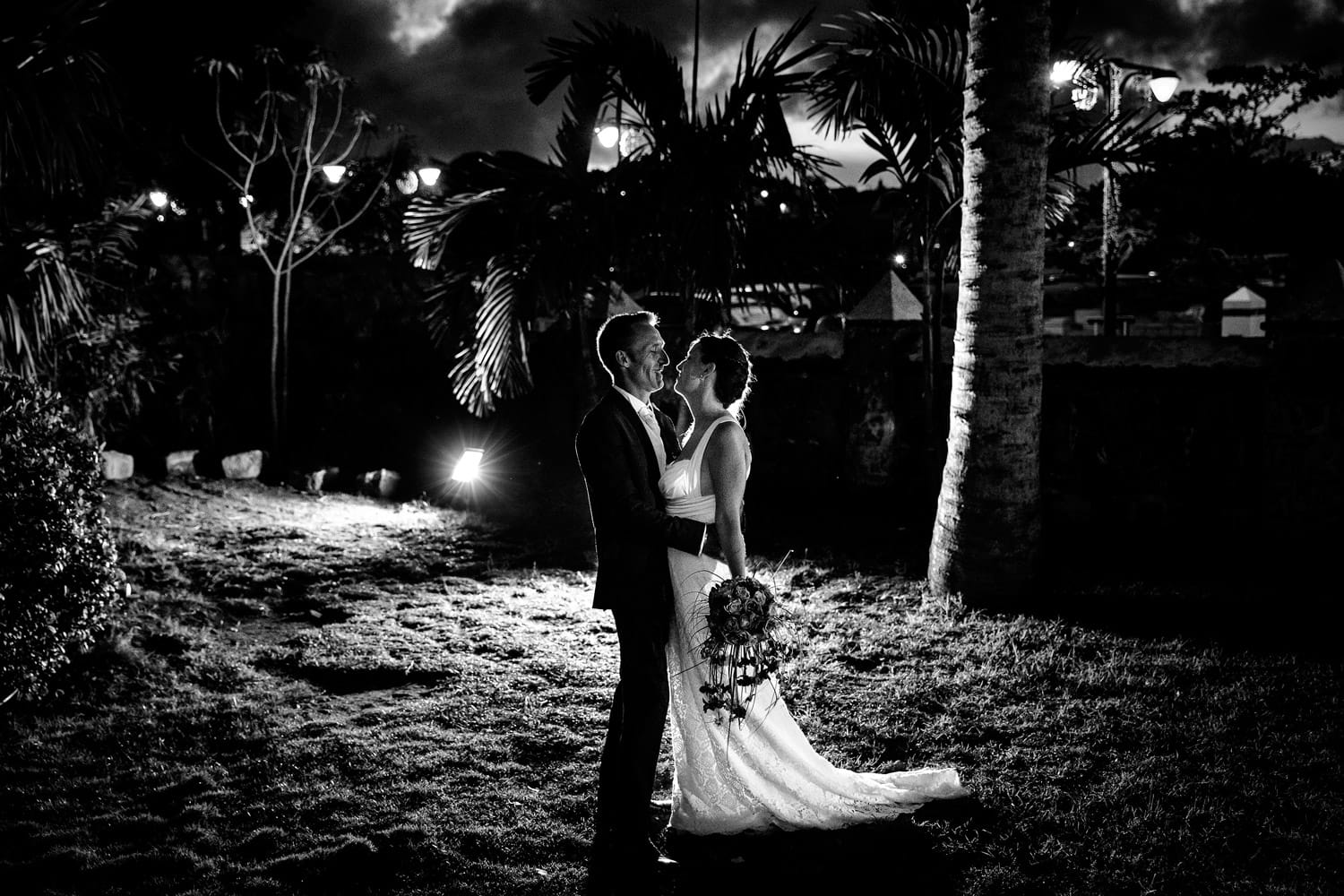 photographe-mariage-stbarth-gustavia-reportage-photo-mariage-castille-alma-photographe-mariage-haut-de-gamme-antilles-destination-wedding-photographer-1