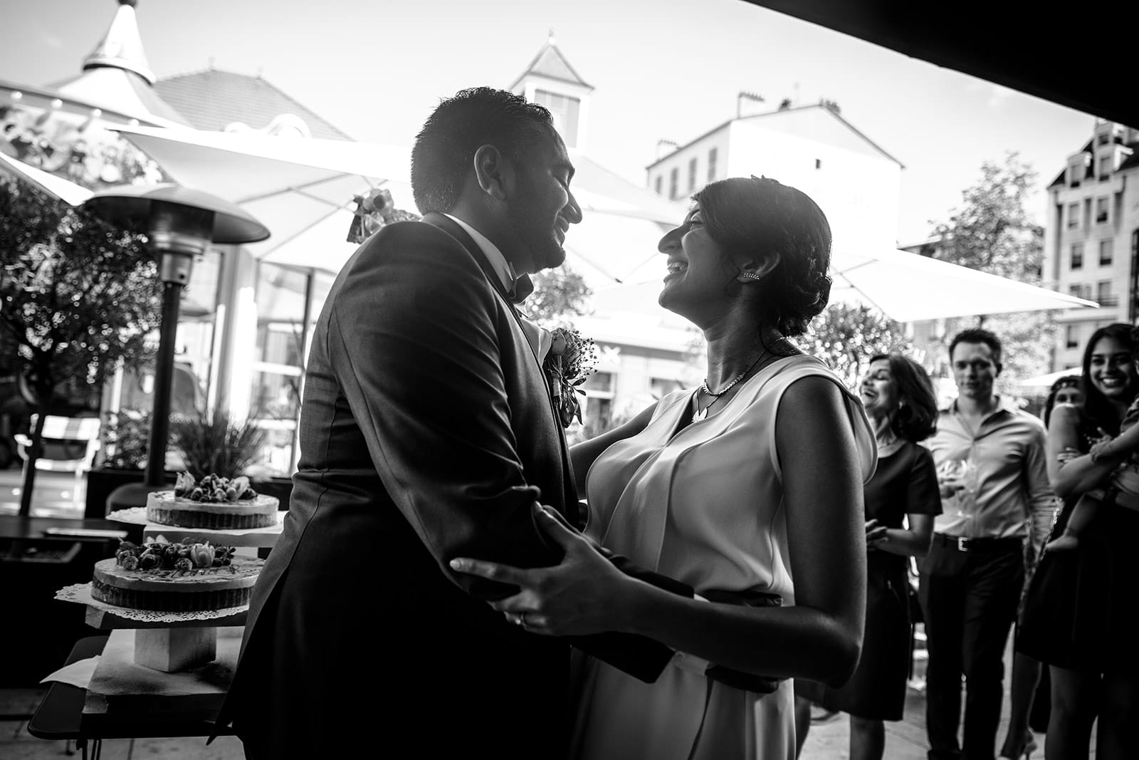 Photographe de mariage intime Paris Puteaux