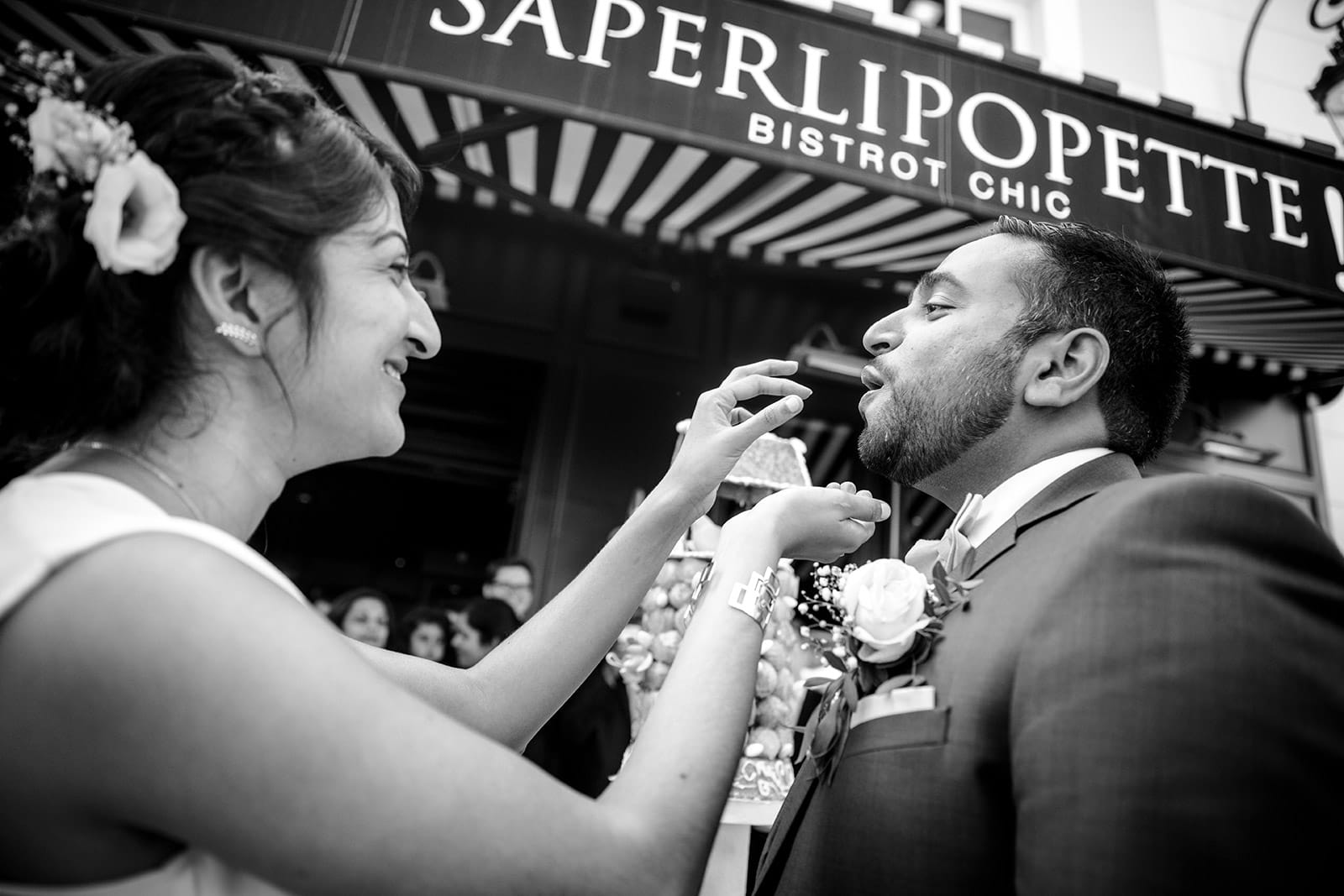Photographe de mariage intime Paris Puteaux