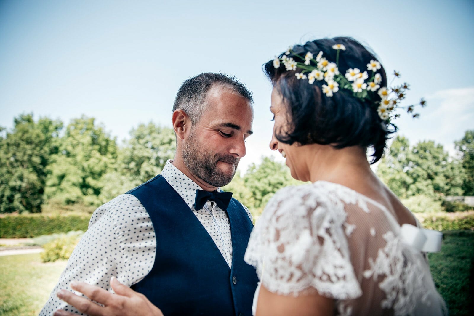 Photographe de mariage bohème à Aurillac