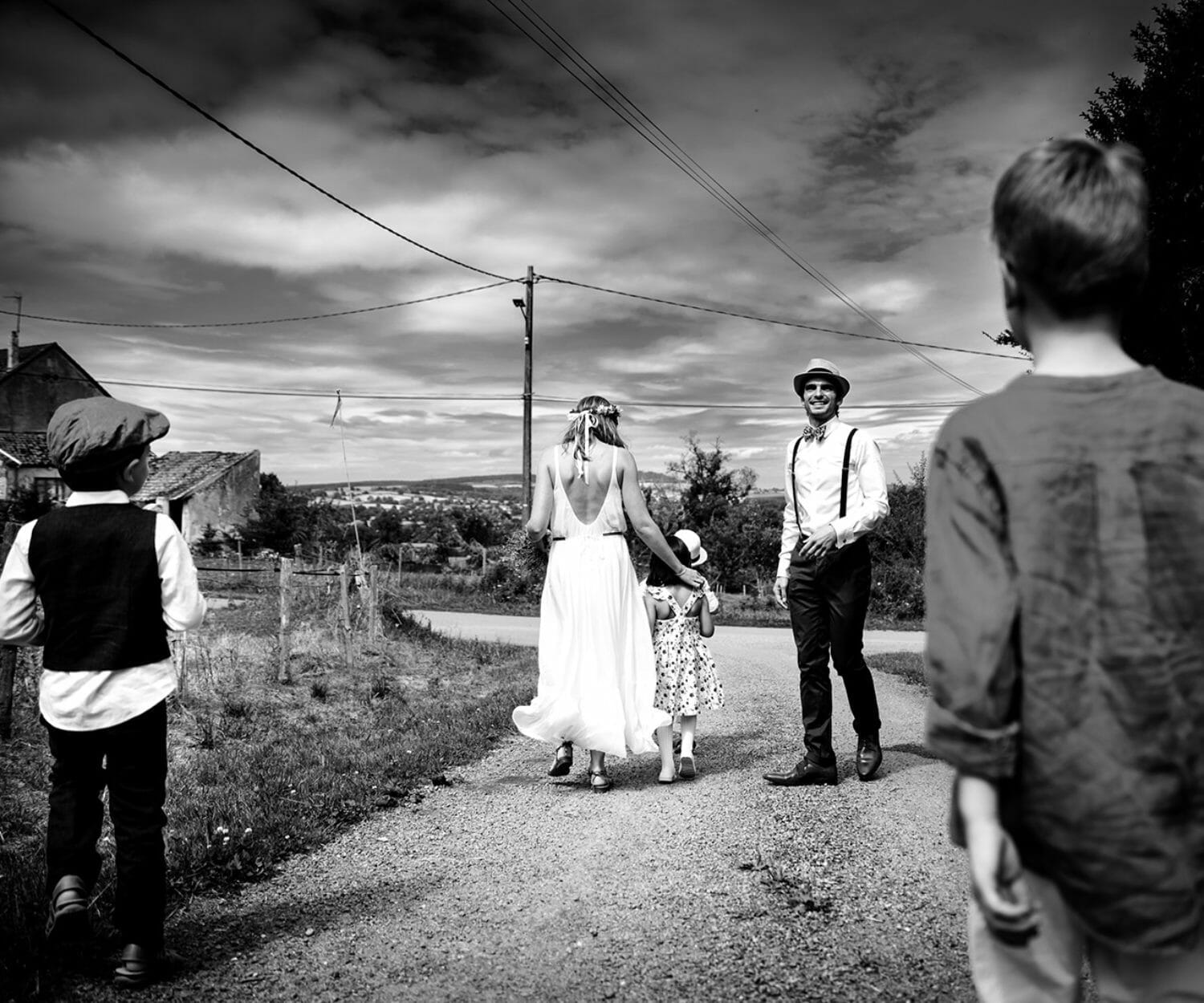 Photographe de mariage champetre Bourgogne Wedding photographer boho in Bourgogne Photographe de mariage boho bourgogne Castille ALMA