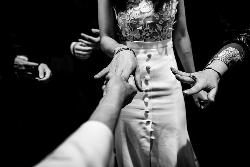 Photographe de mariage Lyon Domaine Morgon la Javernière meilleur avis Mariage au domaine la Javernière Villié Morgon printemps Castille ALMA photographe