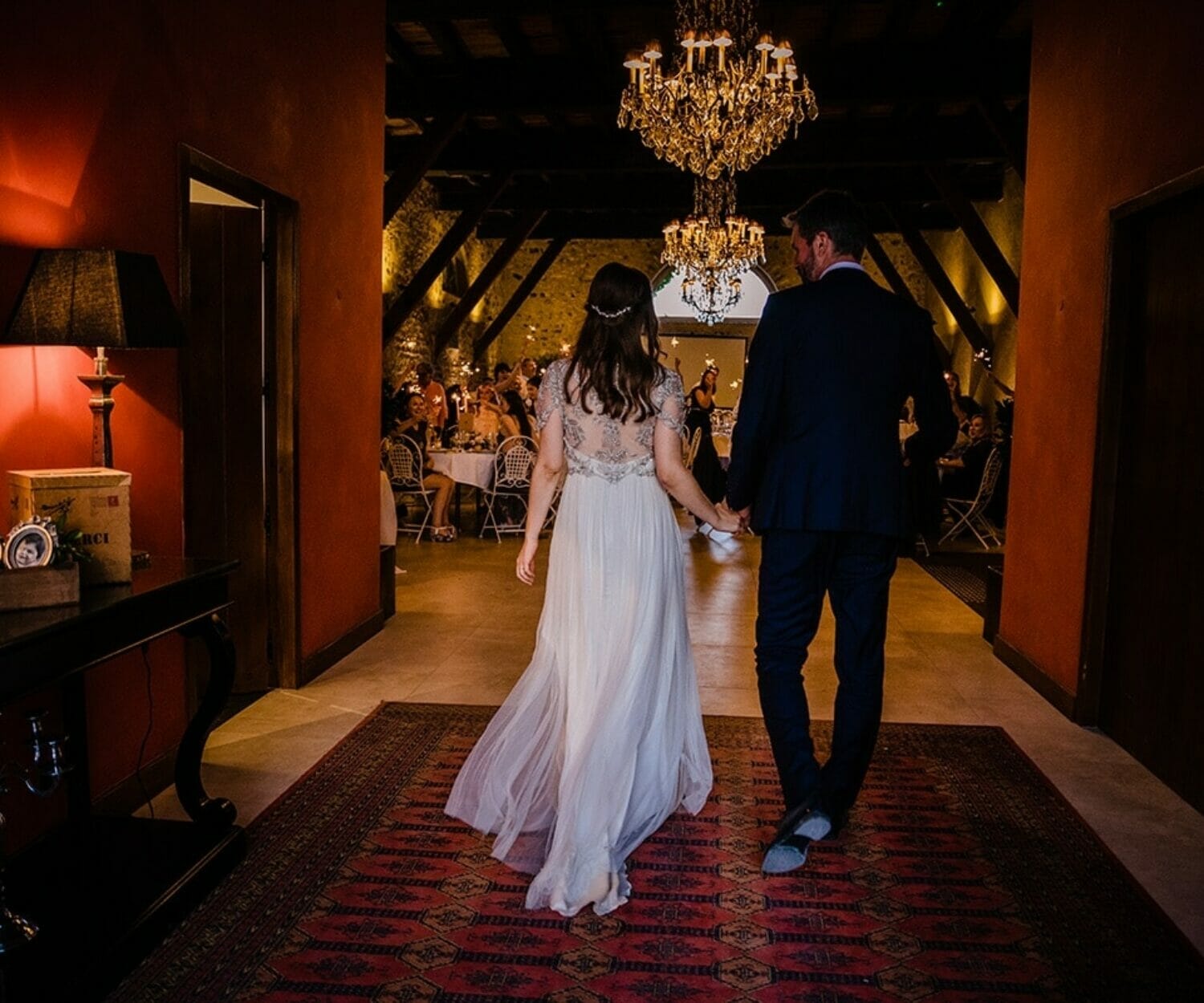 Photographe de mariage laique au Domaine Morgon la Javernière Castille ALMA photographe de mariage Lyon Paris Genève Gustavia