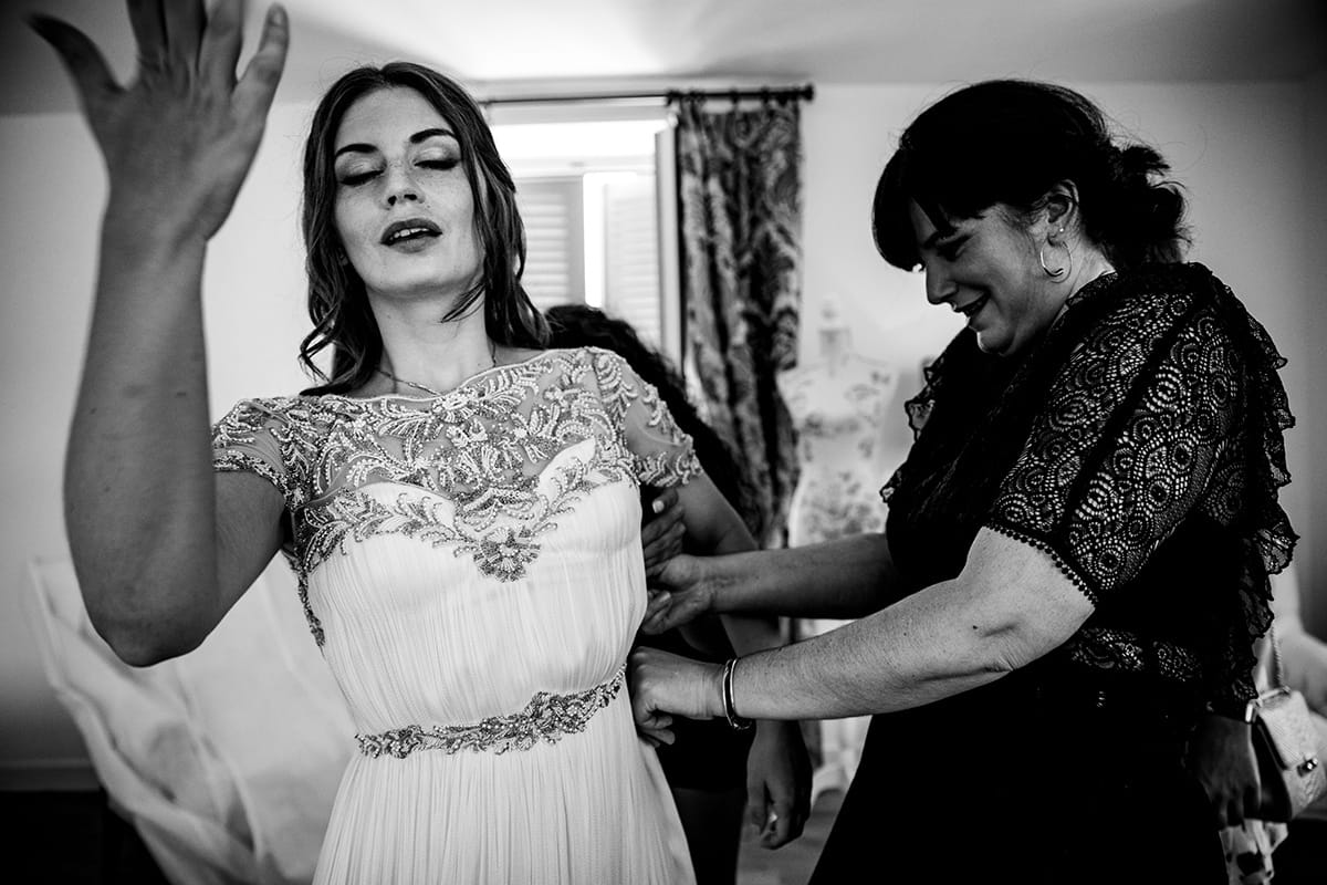 Photographe de mariage laique au Domaine Morgon la Javernière Castille ALMA photographe de mariage Lyon Paris Genève Gustavia