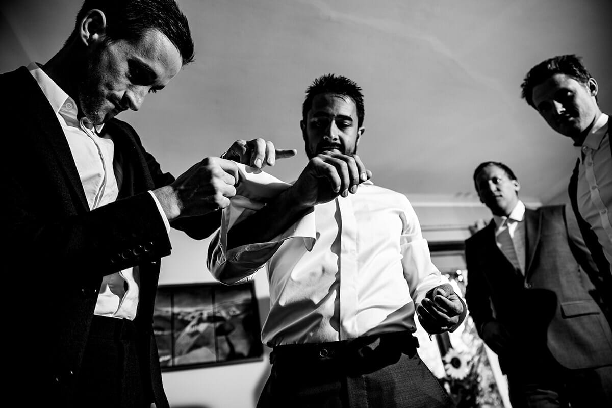 Photographe Mariage dans une maison familiale en Isère Castille ALMA photographe de mariage montagne, photographe de mariage Isère, photographe de mariage authentique