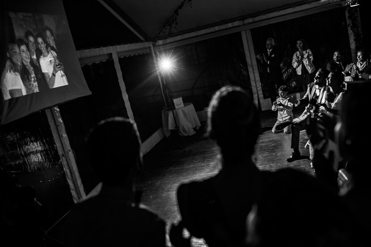 Photographe Mariage dans une maison familiale en Isère Castille ALMA photographe de mariage montagne, photographe de mariage Isère, photographe de mariage authentique