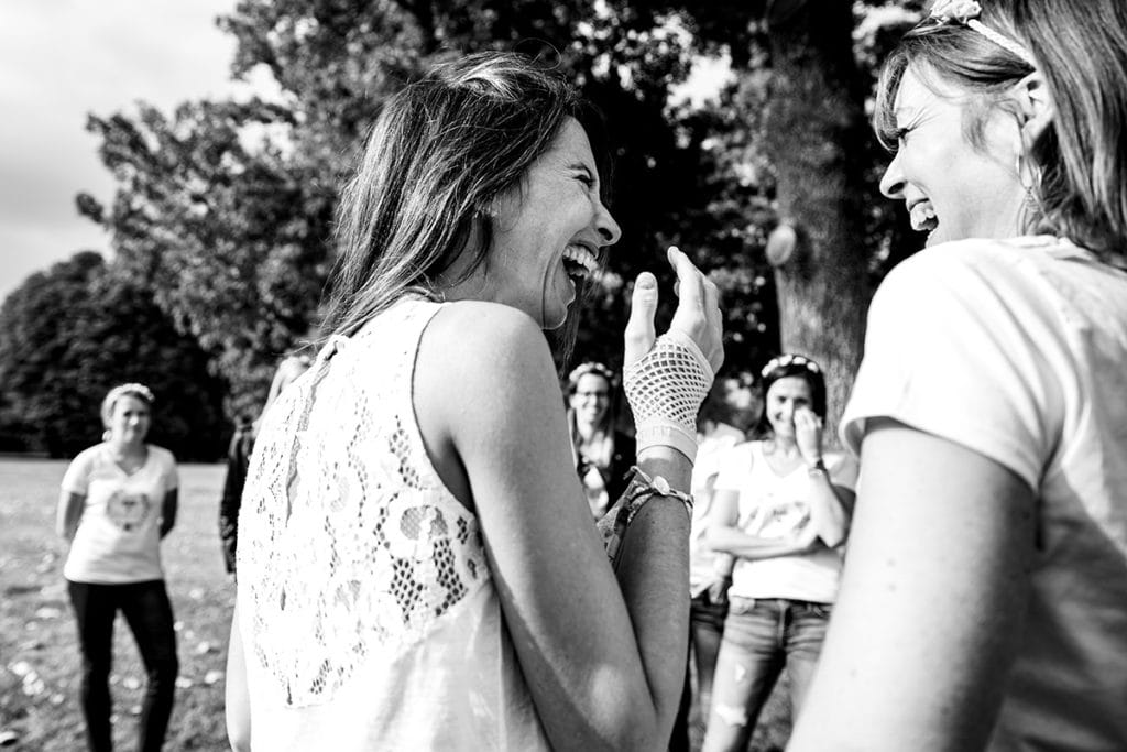 Photographe Lyon séance photo entre amies Enterrement de vie de jeune fille Castille ALMA photographe de mariage et EVJF Lyon Genève Gustavia