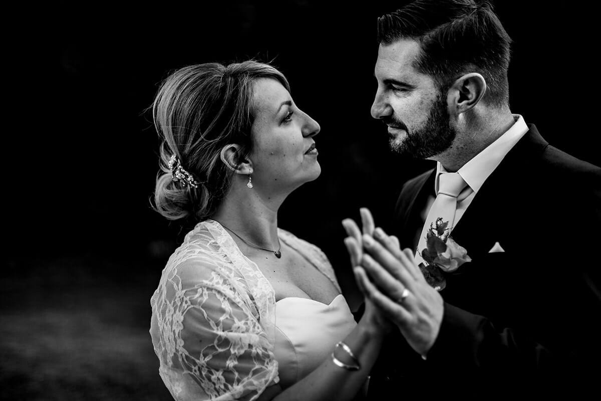 Mariage à la marie de Lyon 2. Castille ALMA photographe de mariage Lyon reportage de mariage en automne. Meilleur photographe de mariage Lyon