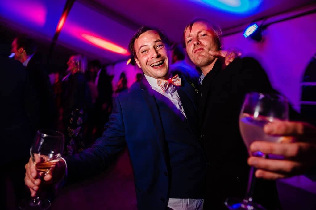 Comment choisir son photographe de mariage 2019 2020 Meilleur photographe de mariage Manoir de la Garde Meilleur photographe de mariage Domaine la Javernière, meilleur photographe de mariage Comptoir Saint Hilaire, Meilleur photographe de mariage Chateau du Sou, Chateau de Saint Trys, Grand Hotel de Vevey, Domaine de Bellevue, Chateau de Pizay, Meilleur photographe Rhône, Meilleur photographe de mariage Lyon, Meilleur phootgraphe de mariage Courchevel, Meilleur photographe de mariage Genève, Meilleur photographe de mariage Grenoble, Aix les Bains, Chalon sur Saone, Nice, Aix les Bains, Valence.