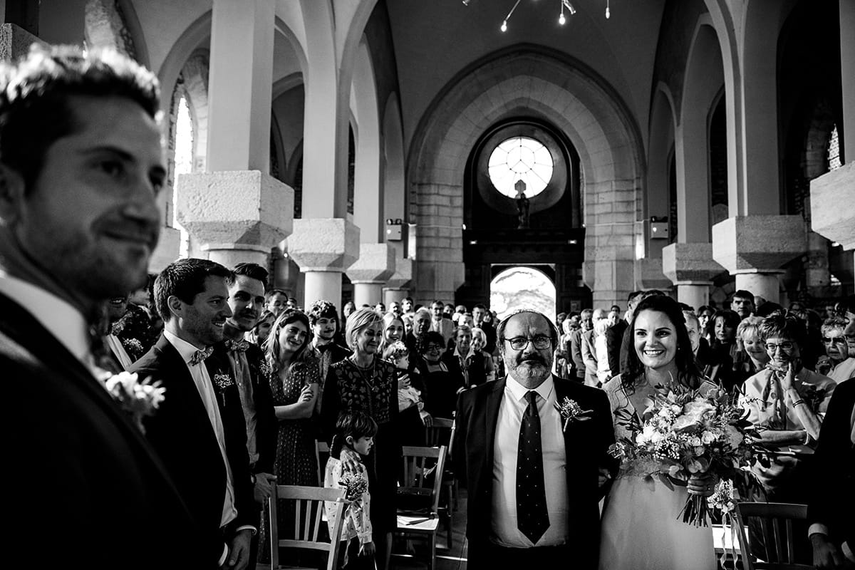 Photographe de mariage au Domaine Morgon la Javernière en automne Castille ALMA meilleur photographe de mariage au domaine de la Javernière.