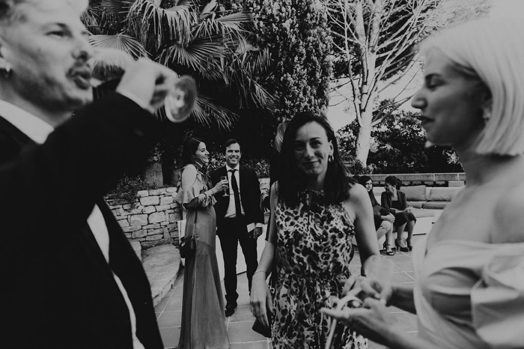 Tarifs photographe famille Lyon. photographe au Château des Costes - Le Castellet - Castille ALMA