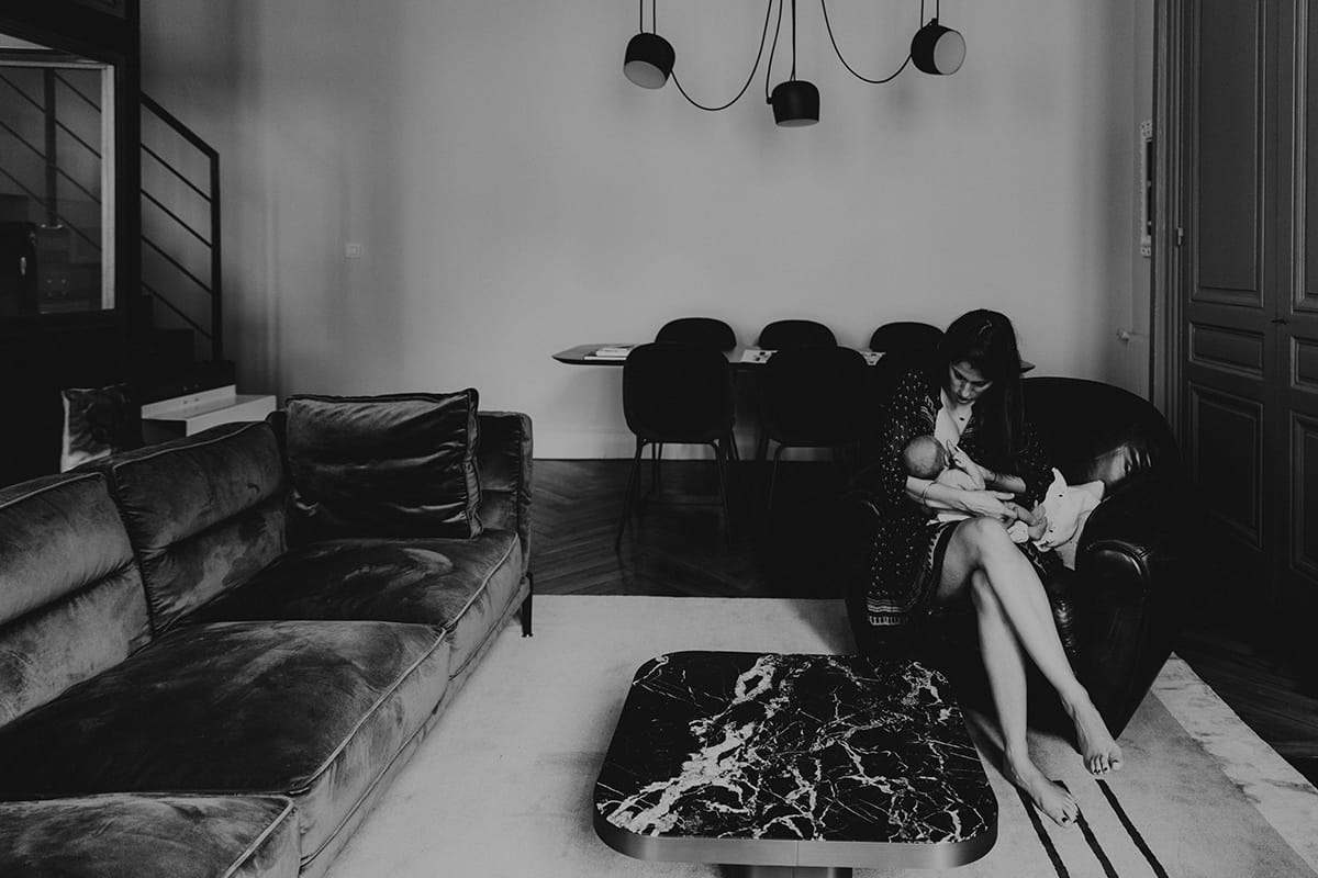 Photo bébé Lyon. Castille ALMA photographe famille Lyon.