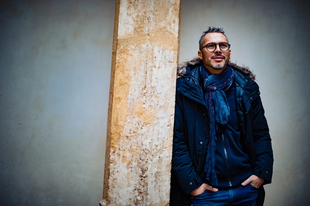 Prendre un moment pour soi. Castille ALMA photographe de famille Lyon