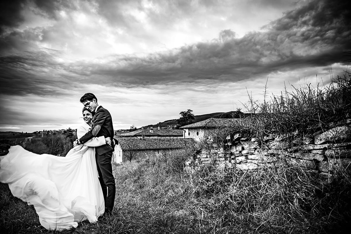 Photographe de mariage au Manoir de la Garde en hiver. Photo de couple. Castille ALMA photographe de mariage.
