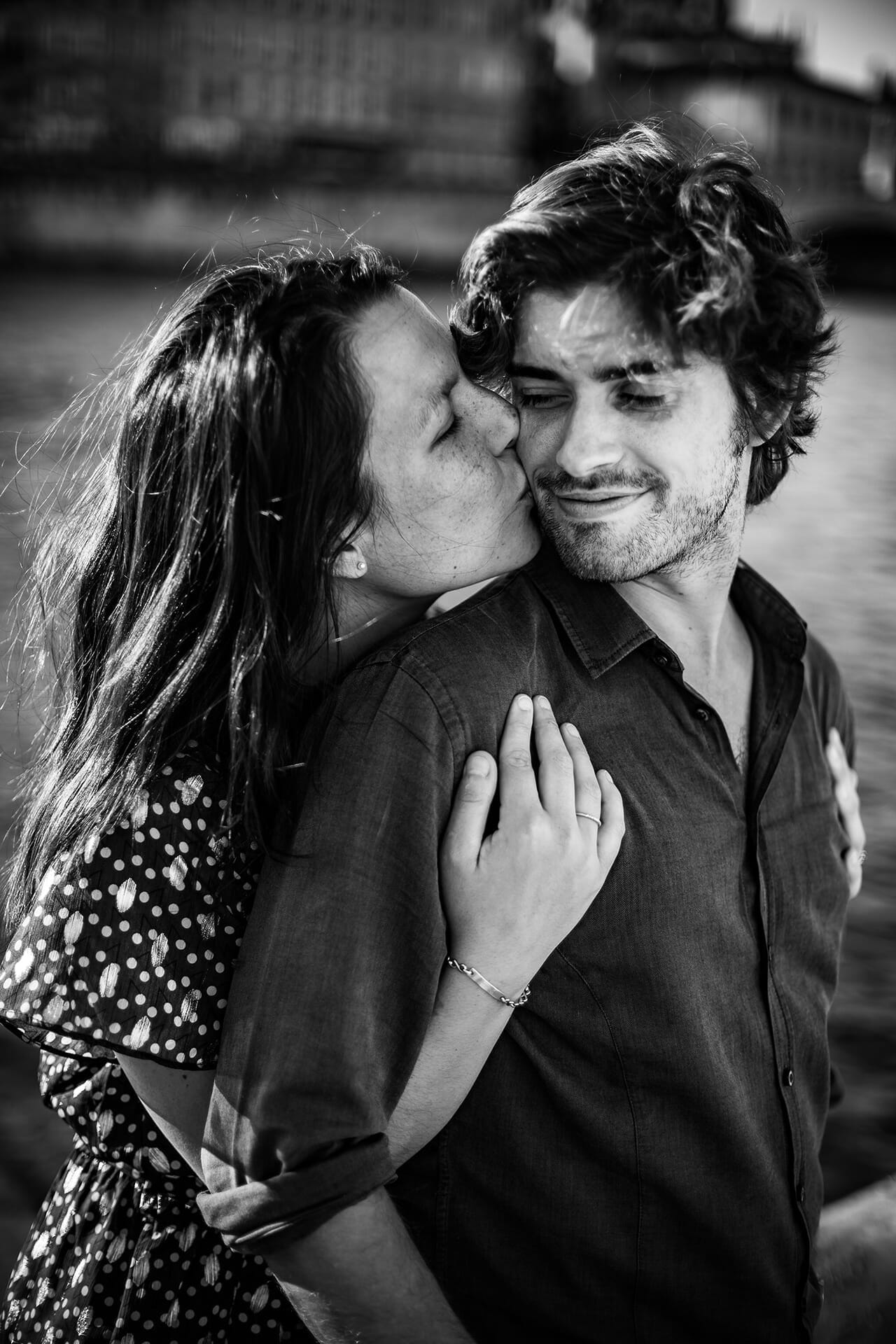 Love session Vieux Lyon. Castille ALMA photographe de mariage Lyon.