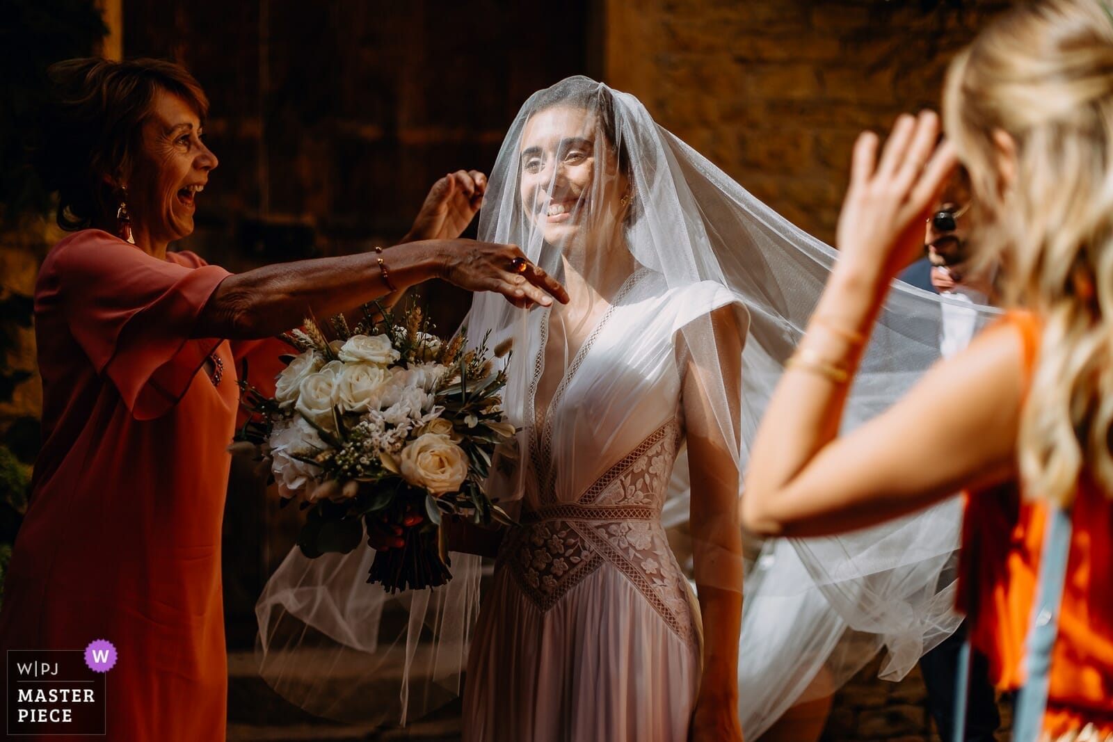 Meilleur photographe de mariage Lyon récompense internationale Wedding photojournalist Association WPJA select award Wedding photography Castille ALMA Photographe de mariage Lyon Wedding photographer Lyon
