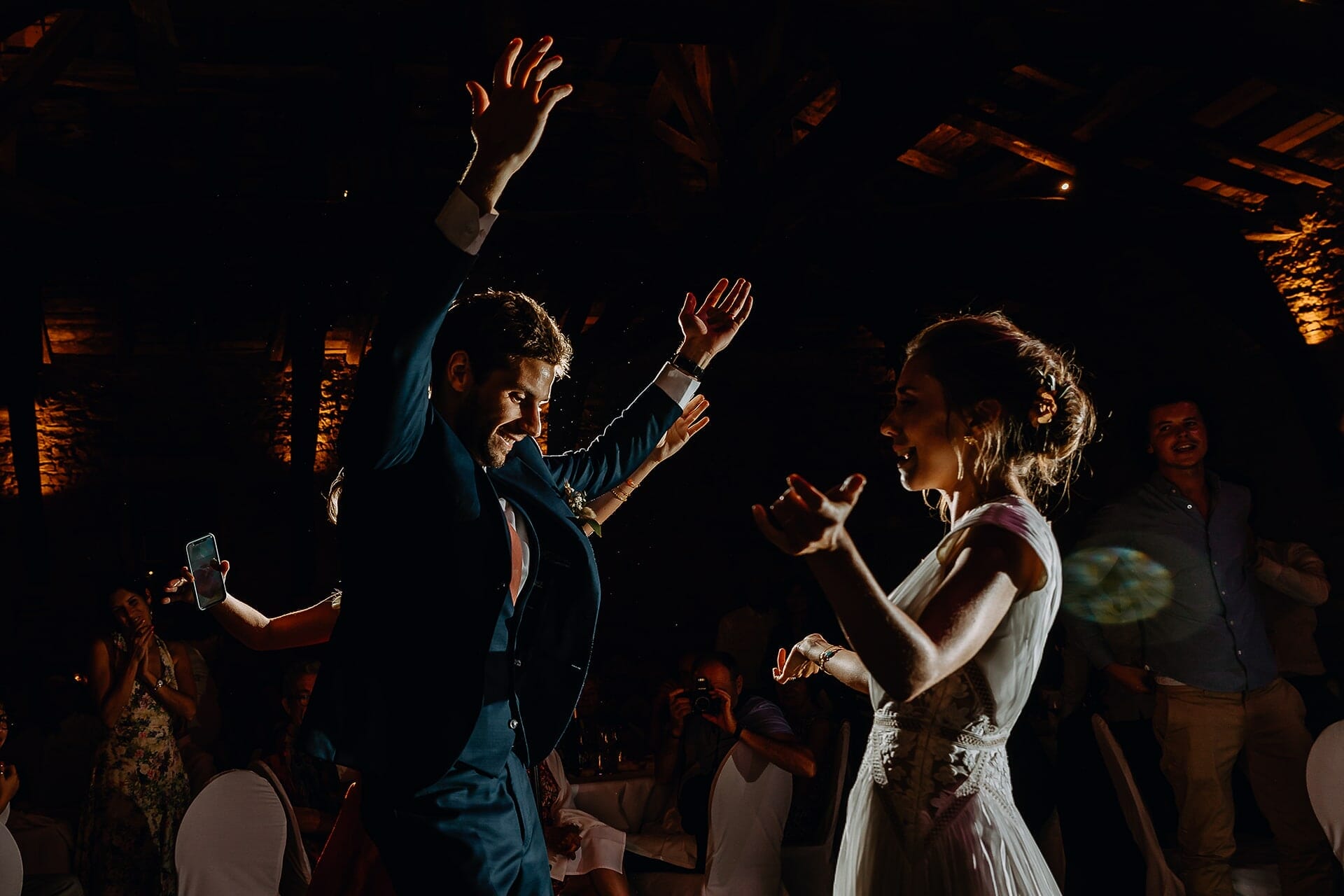 Meilleur photographe de mariage au Manoir de la garde. Reportage de mariage Castille ALMA
