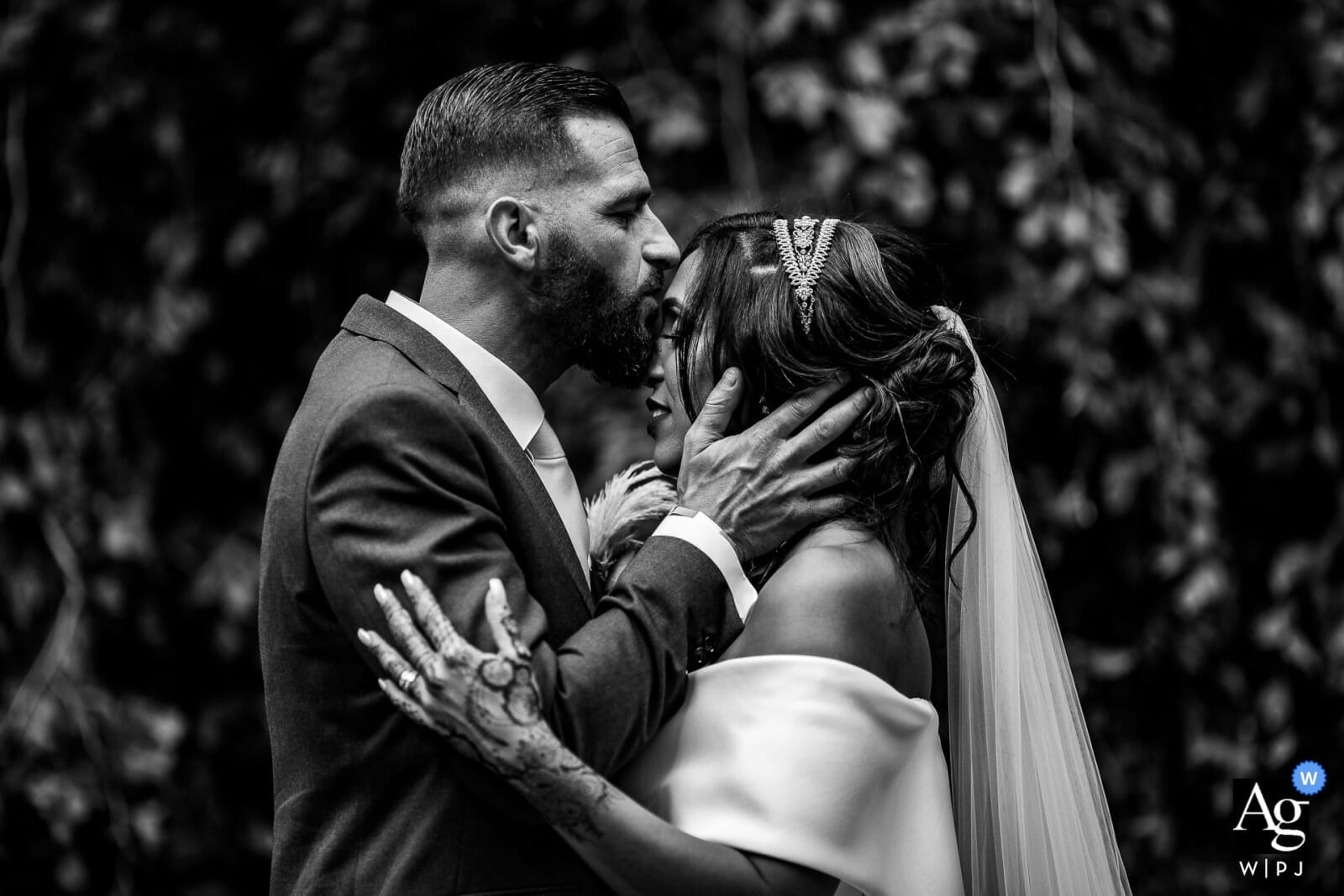 Meilleur photographe de mariage Lyon récompense internationale Wedding photojournalist Association WPJA select award Wedding photography Castille ALMA Photographe de mariage Lyon Wedding photographer Lyon. Castille ALMA photographe de mariage dans le TOP 50 mondial des meilleurs photographe de mariage