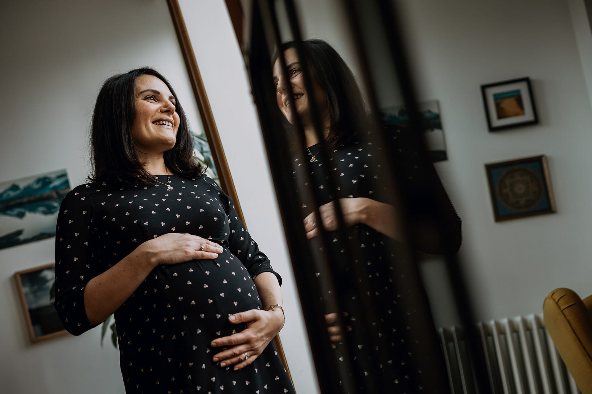Séance photo grossesse. Castille ALMA photographe de famille à Lyon