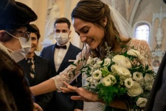 La mariée avec sa grand mere.