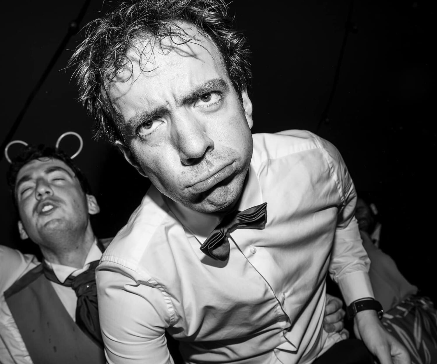 Montagne russe des émotions au mariage @castillealma photographe de mariage Lyon