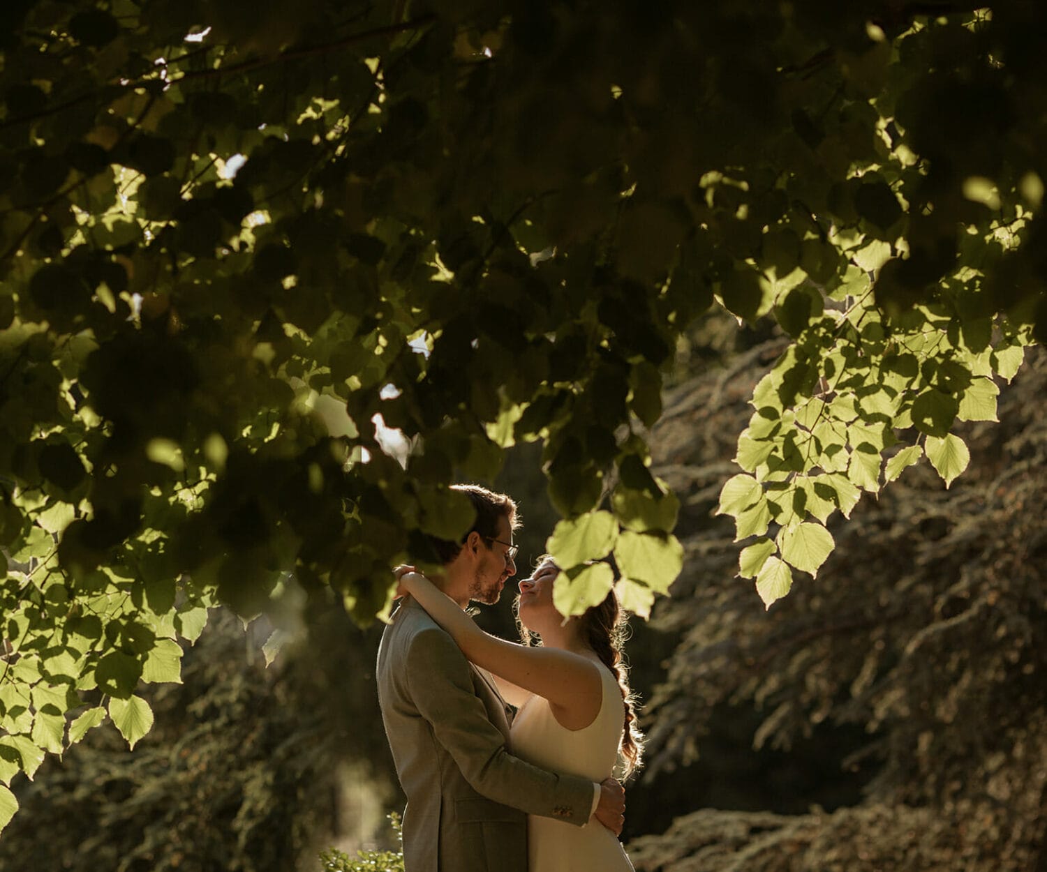 Mariage Laic près de Lyon par un duo de photographes de mariage David Pommier & Castille ALMA