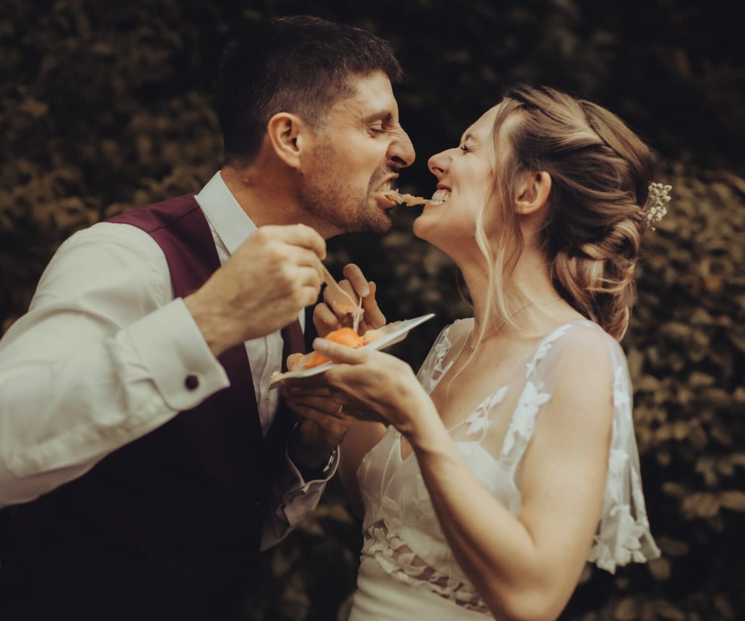 Mariage Laïc au Domaine de Bellevue photographe de mariage Castille ALMA photo de couple style documentaire en noir et blanc