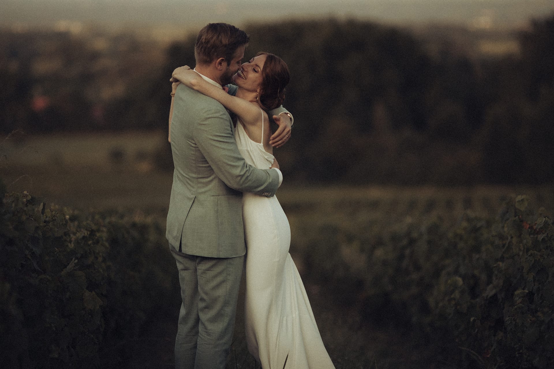 Castille Alma Meilleure photographe de mariage au Domaine Morgon la javernière