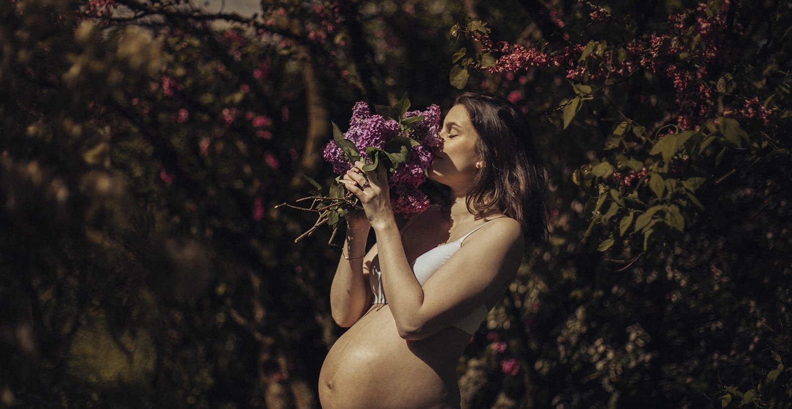 séance grossesse artistique extérieur Lyon